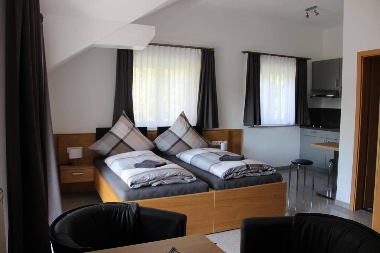 Zum Kreuzritter Apart otel Wuestenrot Dış mekan fotoğraf